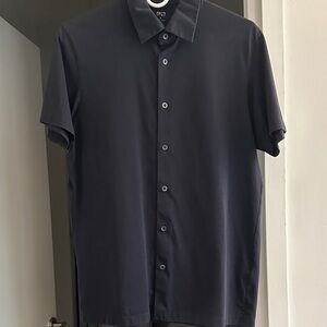 Uniqlo Men's Navy Blue Shirt